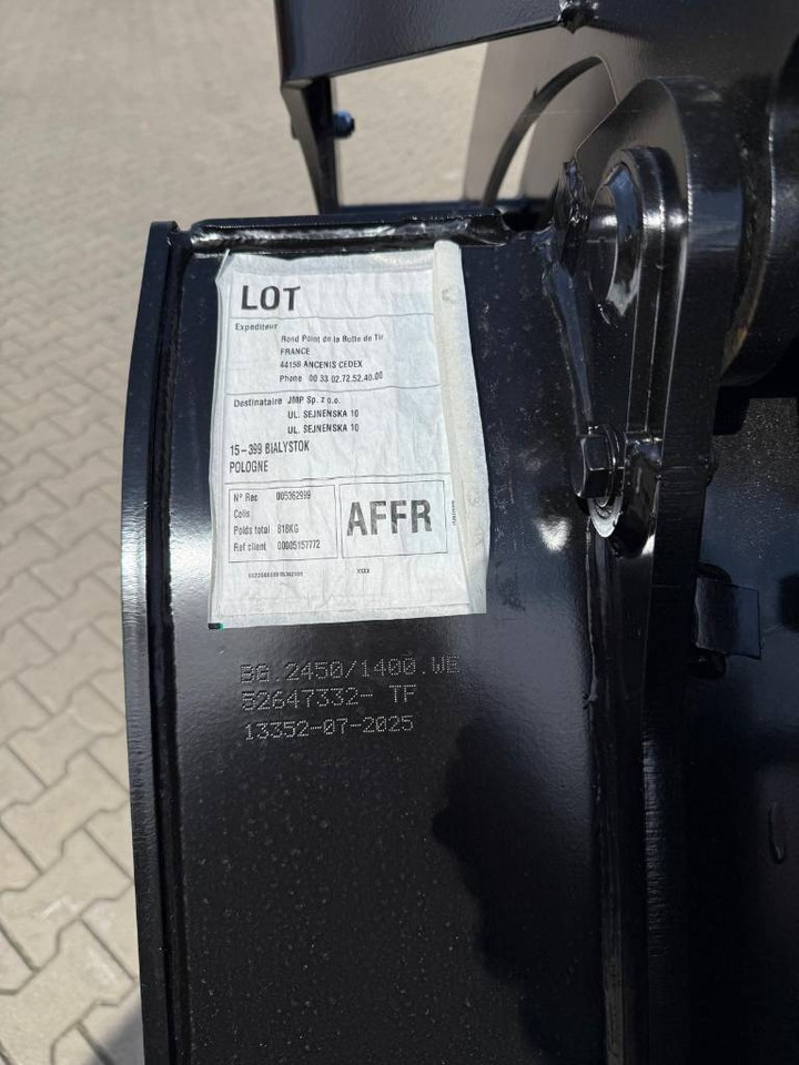 Manitou CBG 2450 / 1400 WE NEW - Nakladacia lyžica: obrázok 5 Manitou CBG 2450 / 1400 WE NEW - Nakladacia lyžica: obrázok 5