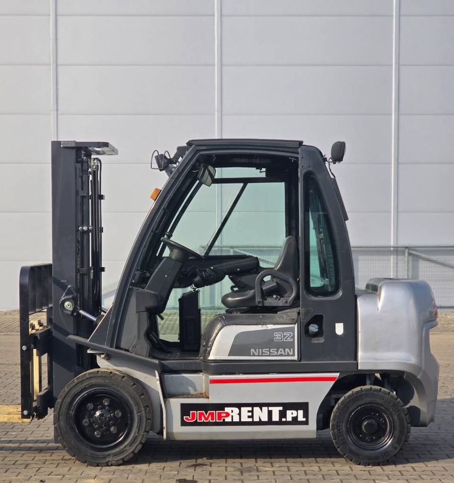 Nissan FGD02 A 32 Q - Plynový vysokozdvižný vozík: obrázok 3 Nissan FGD02 A 32 Q - Plynový vysokozdvižný vozík: obrázok 3