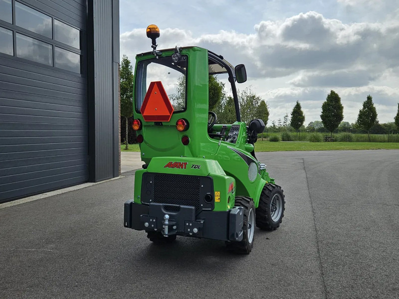 Avant 423 TDL+ Mini-shovel - Pásový šmykom riadený nakladač: obrázok 5 Avant 423 TDL+ Mini-shovel - Pásový šmykom riadený nakladač: obrázok 5