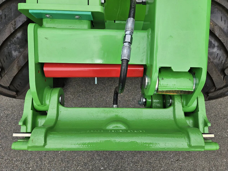 Pásový šmykom riadený nakladač Avant 650i Rental mini-shovel: obrázok 17