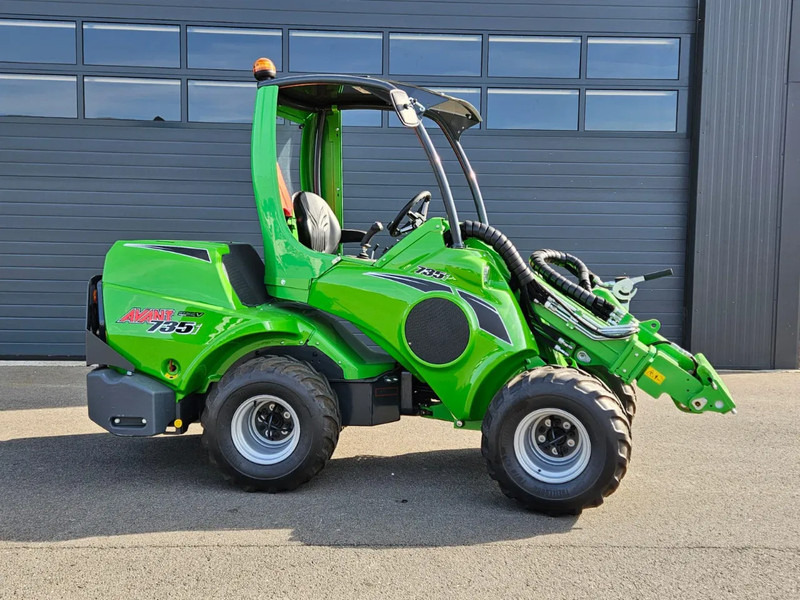 Avant 735i Rental mini-shovel - Pásový šmykom riadený nakladač: obrázok 2 Avant 735i Rental mini-shovel - Pásový šmykom riadený nakladač: obrázok 2