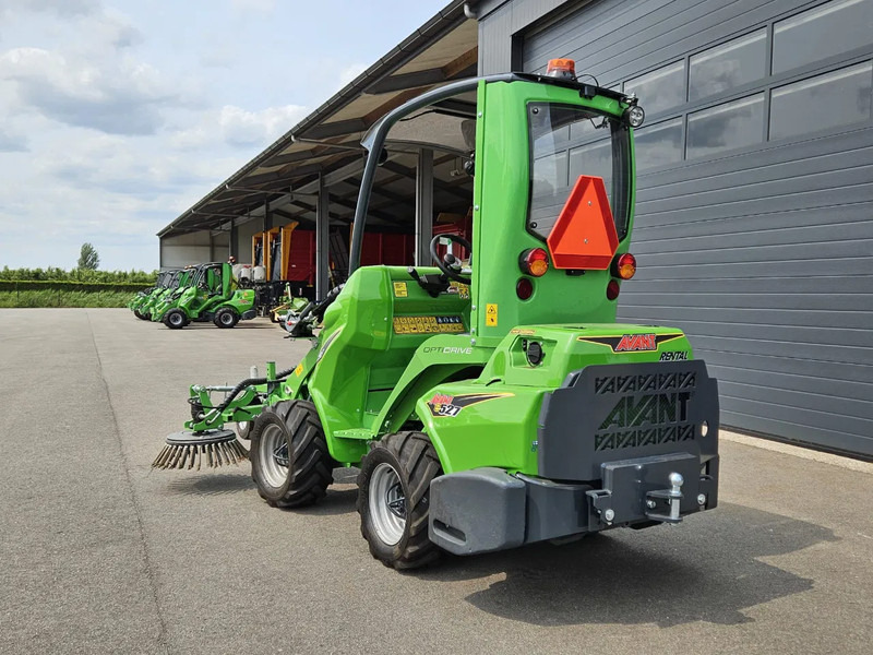 Avant E527 Rental mini-shovel - Pásový šmykom riadený nakladač: obrázok 5 Avant E527 Rental mini-shovel - Pásový šmykom riadený nakladač: obrázok 5