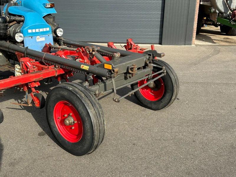 Eicher GT40 - Traktor: obrázok 3 Eicher GT40 - Traktor: obrázok 3
