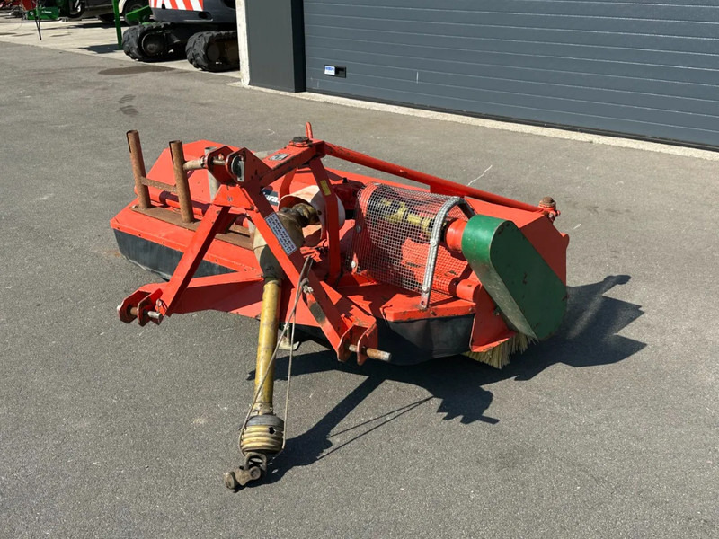 Holeras A220 V veegmachine - Priemyselný zametací stroj: obrázok 4 Holeras A220 V veegmachine - Priemyselný zametací stroj: obrázok 4