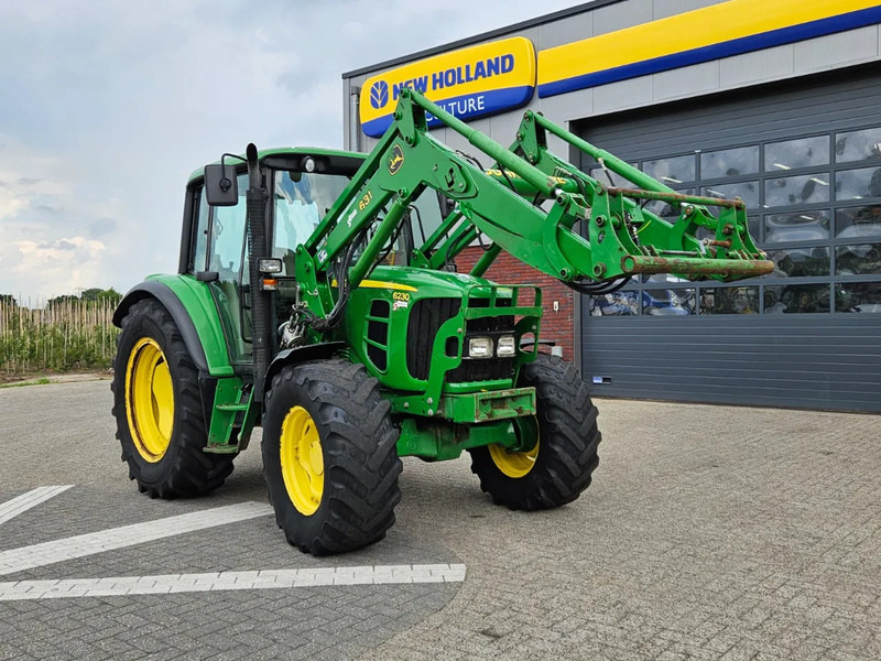 John Deere 6230 met 631 voorlader - Traktor: obrázok 1 John Deere 6230 met 631 voorlader - Traktor: obrázok 1