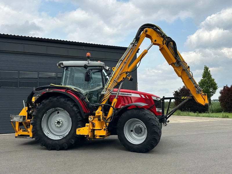 Massey Ferguson 6713S Dyna 6 - Traktor: obrázok 2 Massey Ferguson 6713S Dyna 6 - Traktor: obrázok 2