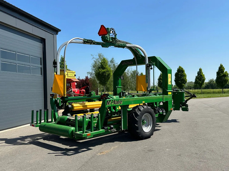 McHale 998 wikkelaar - Obaľovací stroj: obrázok 3 McHale 998 wikkelaar - Obaľovací stroj: obrázok 3