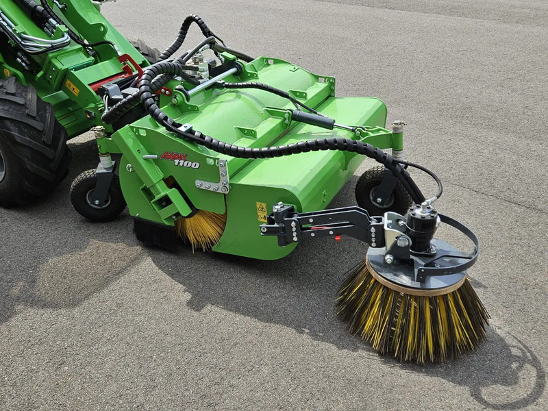 Avant borstel met opvangbak 1100 - Príslušenstvo pre Poľnohospodárske stroje: obrázok 2 Avant borstel met opvangbak 1100 - Príslušenstvo pre Poľnohospodárske stroje: obrázok 2