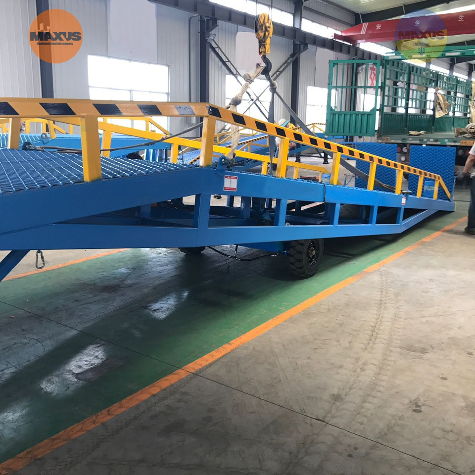 Maxus Mobilna Rampa załadunkowa 10ton/NEW mobile loading ramp with a capacity of 10 tons/NEUE mobile Ladebühne mit einer Kapazität von 10 Tonnen/Rampă mobilă de încărcare nouă cu capacitate de 10 tone/Maxus - Nakladacia rampa: obrázok 1 Maxus Mobilna Rampa załadunkowa 10ton/NEW mobile loading ramp with a capacity of 10 tons/NEUE mobile Ladebühne mit einer Kapazität von 10 Tonnen/Rampă mobilă de încărcare nouă cu capacitate de 10 tone/Maxus - Nakladacia rampa: obrázok 1