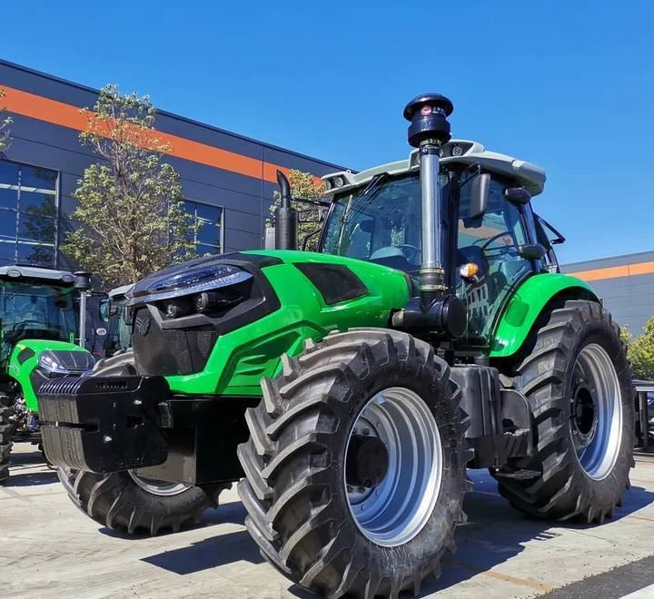 NEW MAXUS 200 HP 4x4 Tractor Warranty up to 10 YEARS НОВИЙ MAXUS 200 К.с. Трактор 4x4 Гарантія до 10 РОКІВ NOWY MAXUS 200 KM Ciągnik 4x4 Gwarancja do 10 LAT - Traktor: obrázok 1 NEW MAXUS 200 HP 4x4 Tractor Warranty up to 10 YEARS НОВИЙ MAXUS 200 К.с. Трактор 4x4 Гарантія до 10 РОКІВ NOWY MAXUS 200 KM Ciągnik 4x4 Gwarancja do 10 LAT - Traktor: obrázok 1