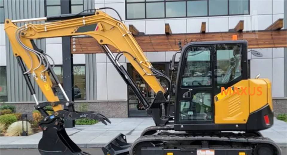 NEW MAXUS 9 Ton Crawler Excavator Warranty up to 10 YEARS НОВА Копарка гусенична MAXUS 9 тонн Гарантія до 10 РОКІВ NOWA Koparka gąsienicowa MAXUS 9 ton Gwarancja do 10 LAT - Pásové rýpadlo: obrázok 5 NEW MAXUS 9 Ton Crawler Excavator Warranty up to 10 YEARS НОВА Копарка гусенична MAXUS 9 тонн Гарантія до 10 РОКІВ NOWA Koparka gąsienicowa MAXUS 9 ton Gwarancja do 10 LAT - Pásové rýpadlo: obrázok 5