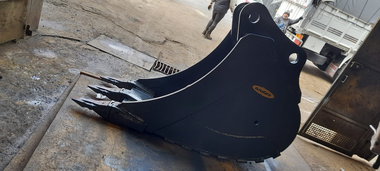 Komatsu - Lyžica pre rýpadlo pre Mini rýpadlo: obrázok 4 Komatsu - Lyžica pre rýpadlo pre Mini rýpadlo: obrázok 4