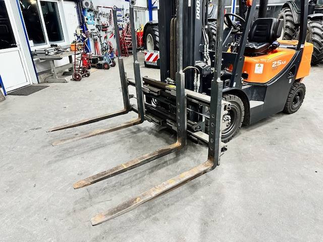 Kaup 2T 429 Multi vorkversteller met sideshift - Príslušenstvo pre Manipulačná technika: obrázok 1 Kaup 2T 429 Multi vorkversteller met sideshift - Príslušenstvo pre Manipulačná technika: obrázok 1