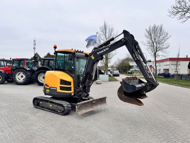 Volvo ECR35D, minikraan, 3.5 ton - Mini rýpadlo: obrázok 2 Volvo ECR35D, minikraan, 3.5 ton - Mini rýpadlo: obrázok 2