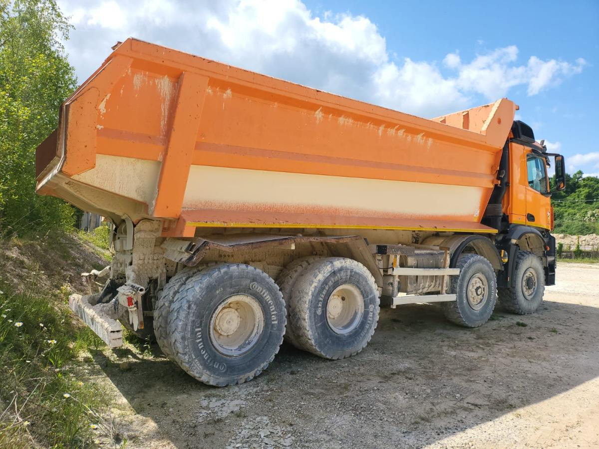 Mercedes Arocs - Sklápač: obrázok 4 Mercedes Arocs - Sklápač: obrázok 4