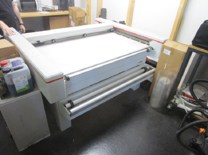SCHNEIDEPLOTTER ZÜND P-1200 PLUS - Rezačka na papier: obrázok 2 SCHNEIDEPLOTTER ZÜND P-1200 PLUS - Rezačka na papier: obrázok 2