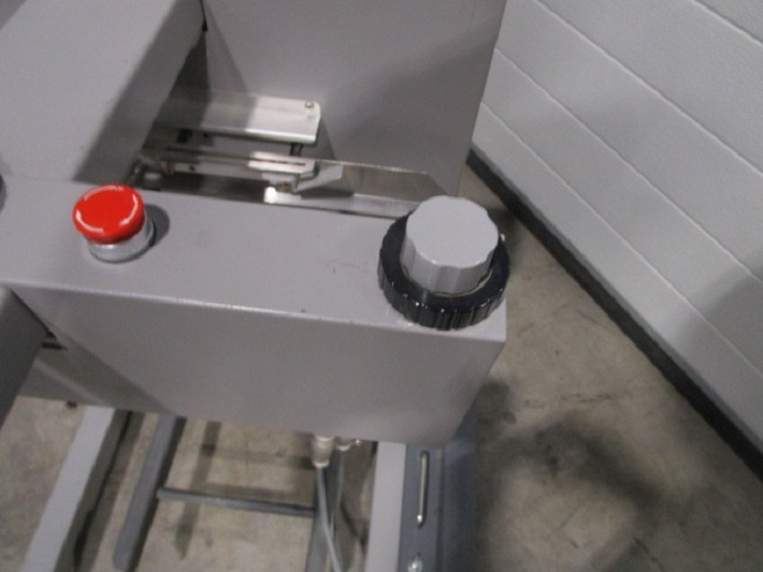 STAPELABSENKTISCH HORIZON ST-20 - Tlačiarenský stroj: obrázok 4 STAPELABSENKTISCH HORIZON ST-20 - Tlačiarenský stroj: obrázok 4