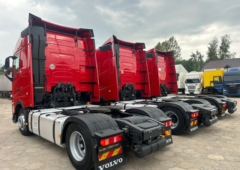 Volvo FH 500 I-SAVE / KLIMA POSTOJOWA / STANDARD / 3 SZTUKI !! - Ťahač: obrázok 4 Volvo FH 500 I-SAVE / KLIMA POSTOJOWA / STANDARD / 3 SZTUKI !! - Ťahač: obrázok 4