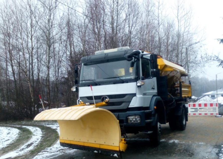Mercedes-Benz Axor 1824 - Vozidlo na odpratávanie snehu: obrázok 1 Mercedes-Benz Axor 1824 - Vozidlo na odpratávanie snehu: obrázok 1