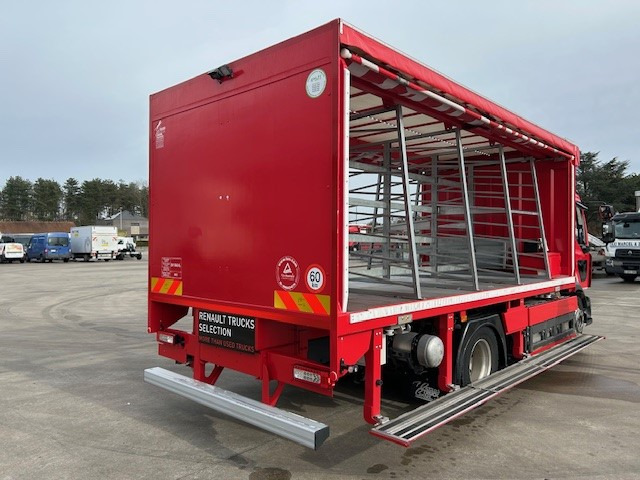 Renault Trucks D - Nákladné auto: obrázok 3 Renault Trucks D - Nákladné auto: obrázok 3