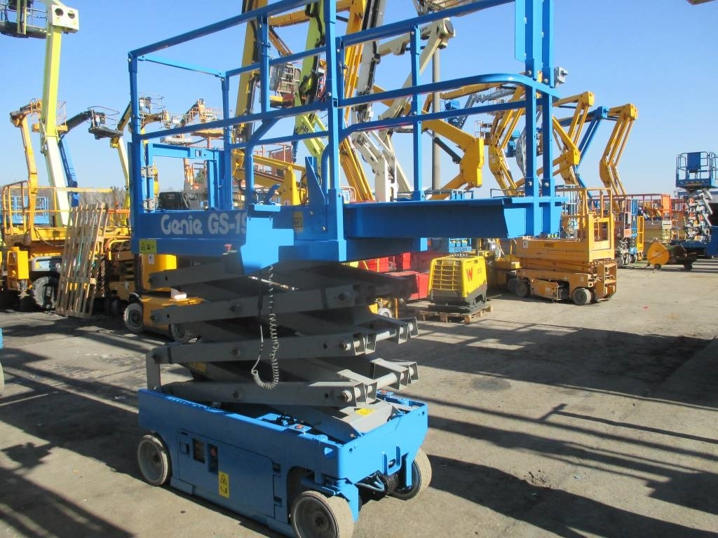 Genie GS 1932 - Samohybná plošiny: obrázok 4 Genie GS 1932 - Samohybná plošiny: obrázok 4