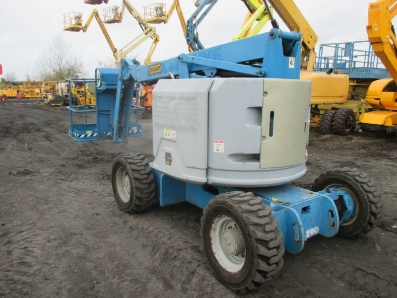 Genie Z 34/22 RT - Kĺbová pracovná plošina: obrázok 5 Genie Z 34/22 RT - Kĺbová pracovná plošina: obrázok 5