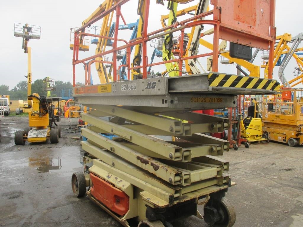 JLG 3246 ES - Samohybná plošiny: obrázok 4 JLG 3246 ES - Samohybná plošiny: obrázok 4