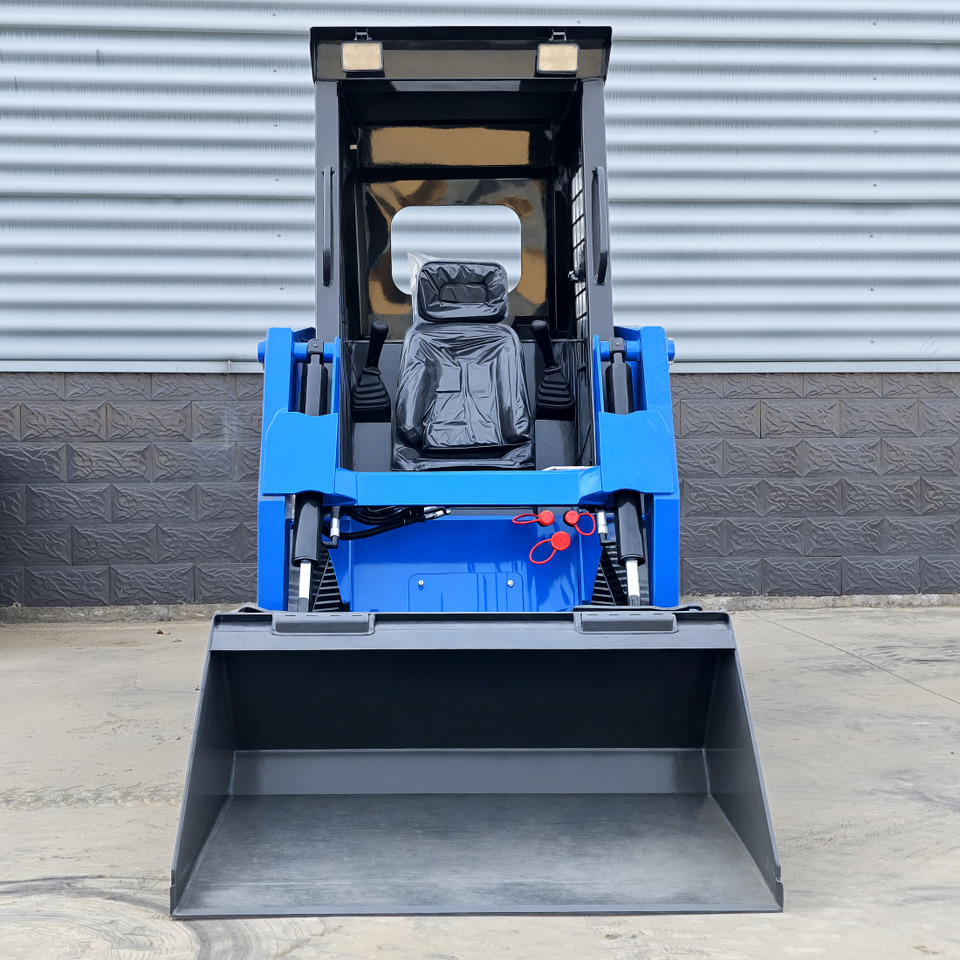 LEZUM LA670 Skid Steer Euro 5/Epa Engine Kubota Mini Small Skid Steer Loader For Sale - Šmykom riadený nakladač: obrázok 2 LEZUM LA670 Skid Steer Euro 5/Epa Engine Kubota Mini Small Skid Steer Loader For Sale - Šmykom riadený nakladač: obrázok 2