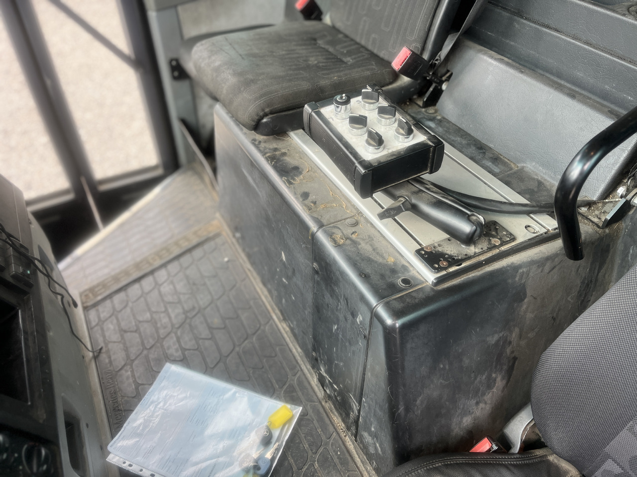 Auto na odvoz odpadu MERCEDES-BENZ Econic 2630  2 camper NTM: obrázok 11