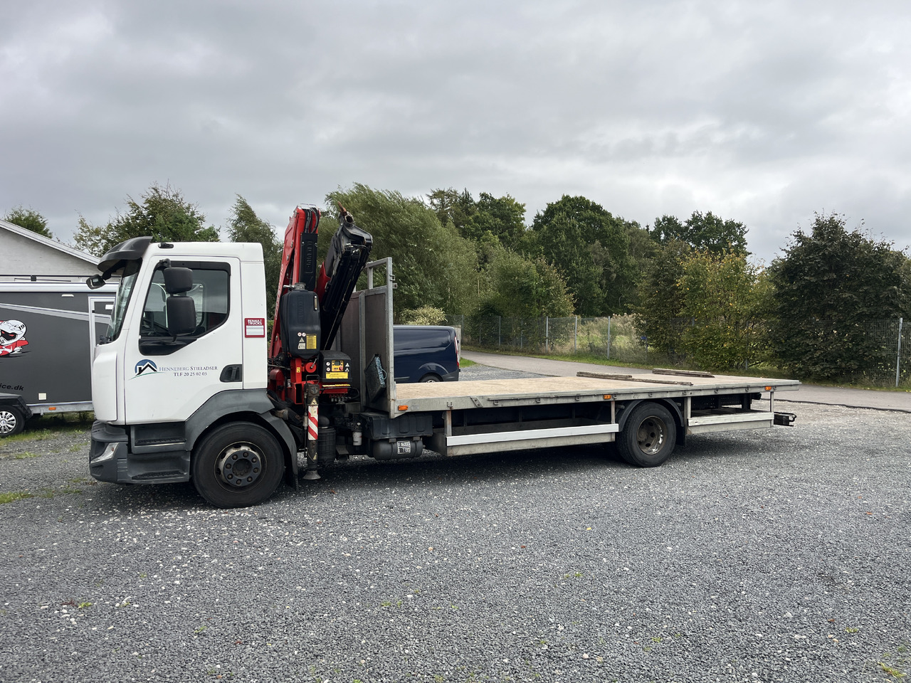 RENAULT D 16 - Auto s hydraulickou rukou: obrázok 4 RENAULT D 16 - Auto s hydraulickou rukou: obrázok 4