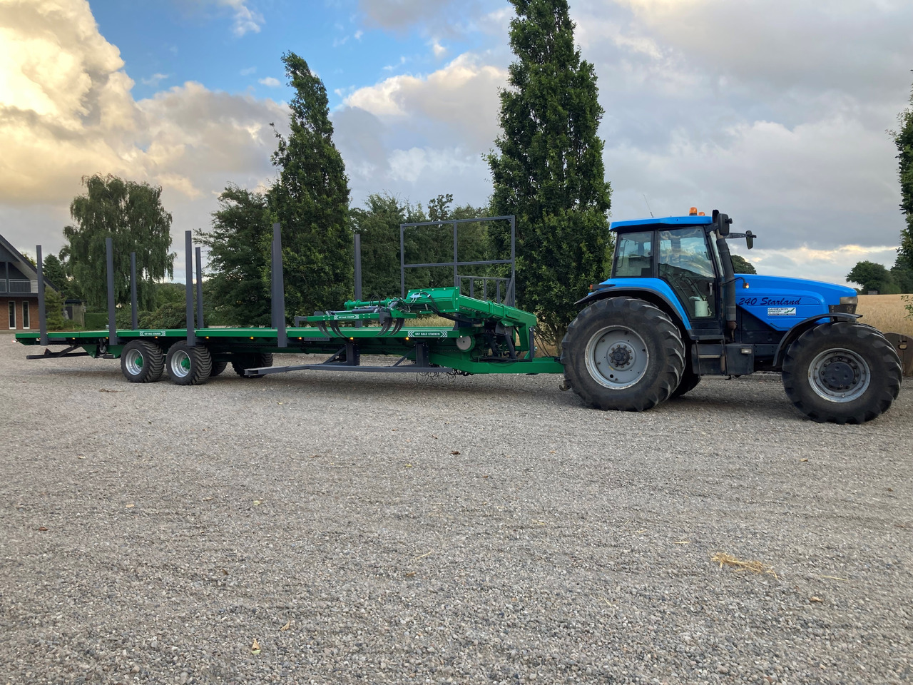 GST BALE STACKER - Zberací voz: obrázok 3 GST BALE STACKER - Zberací voz: obrázok 3