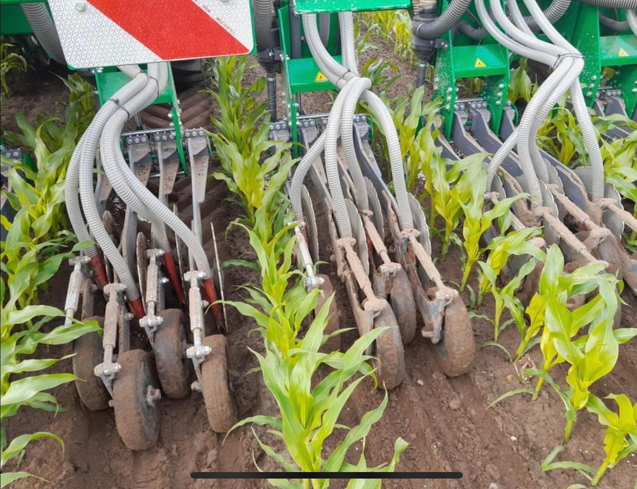 GST ROW SEEDER 12 - Univerzálny sejací stroj: obrázok 3 GST ROW SEEDER 12 - Univerzálny sejací stroj: obrázok 3