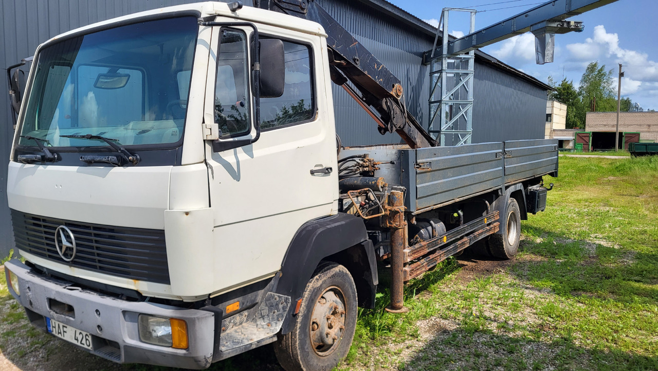 MERCEDES-BENZ 814 HIAB 071 - Auto s hydraulickou rukou: obrázok 1 MERCEDES-BENZ 814 HIAB 071 - Auto s hydraulickou rukou: obrázok 1