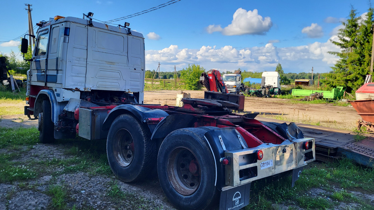 SCANIA R 142 H 6X2 SU KRANU - Ťahač: obrázok 2 SCANIA R 142 H 6X2 SU KRANU - Ťahač: obrázok 2