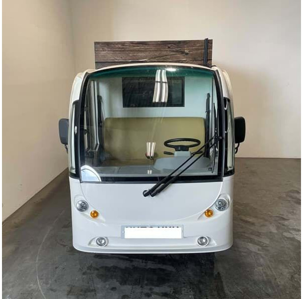 Eagle Foodtruck / 4 seats - Golfový vozík: obrázok 3 Eagle Foodtruck / 4 seats - Golfový vozík: obrázok 3