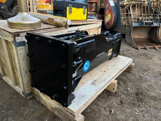 BRH pour minipelle de 2T5 à 4T5 - Hydraulické kladivo: obrázok 3 BRH pour minipelle de 2T5 à 4T5 - Hydraulické kladivo: obrázok 3