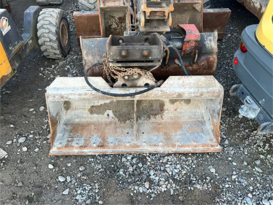 Godet de curage tilt Mecalac - Lyžica pre rýpadlo: obrázok 3 Godet de curage tilt Mecalac - Lyžica pre rýpadlo: obrázok 3