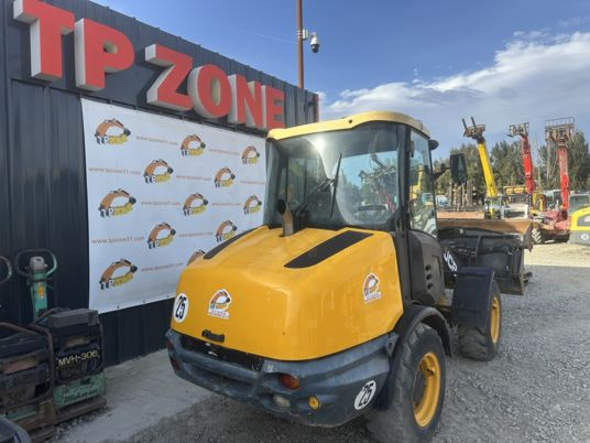JCB 406 à 23500 € HT - Kĺbový nakladač: obrázok 5 JCB 406 à 23500 € HT - Kĺbový nakladač: obrázok 5