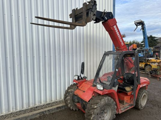 Manitou BT420 Evo - 4x4 - Teleskopický nakladač: obrázok 4 Manitou BT420 Evo - 4x4 - Teleskopický nakladač: obrázok 4