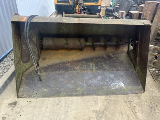 Manitou Godet distributeur - Lyžica pre Manipulačná technika: obrázok 1 Manitou Godet distributeur - Lyžica pre Manipulačná technika: obrázok 1