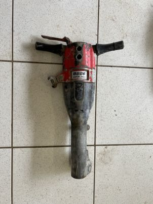 Marteau piqueur pneumatique air kaeser B22E - Stavebné zariadenia: obrázok 2 Marteau piqueur pneumatique air kaeser B22E - Stavebné zariadenia: obrázok 2