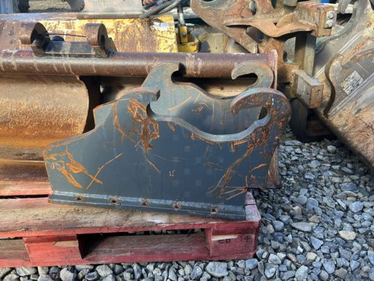 Platine à boulonner mecalac Connect - Rýchloupínacia zariadenia: obrázok 1 Platine à boulonner mecalac Connect - Rýchloupínacia zariadenia: obrázok 1