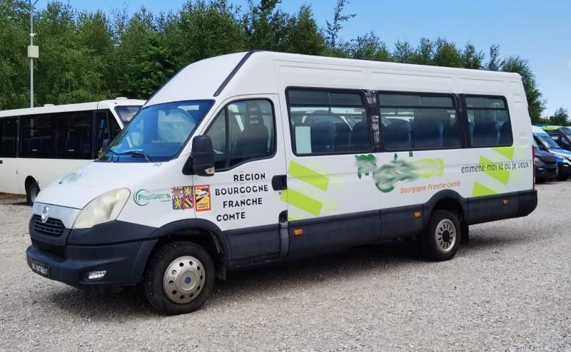 Iveco Daily 23 miejsca, KLIMA, WEBASTO - Prímestský autobus: obrázok 3 Iveco Daily 23 miejsca, KLIMA, WEBASTO - Prímestský autobus: obrázok 3