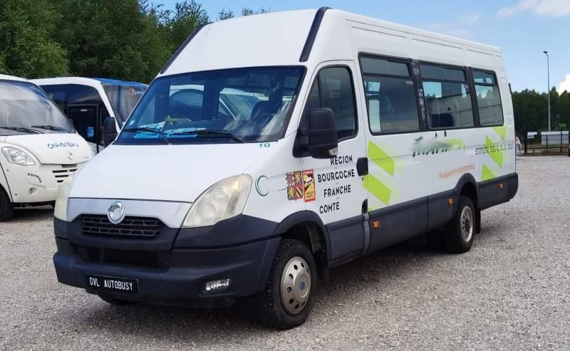 Iveco Daily 23 miejsca, KLIMA, WEBASTO - Prímestský autobus: obrázok 2 Iveco Daily 23 miejsca, KLIMA, WEBASTO - Prímestský autobus: obrázok 2
