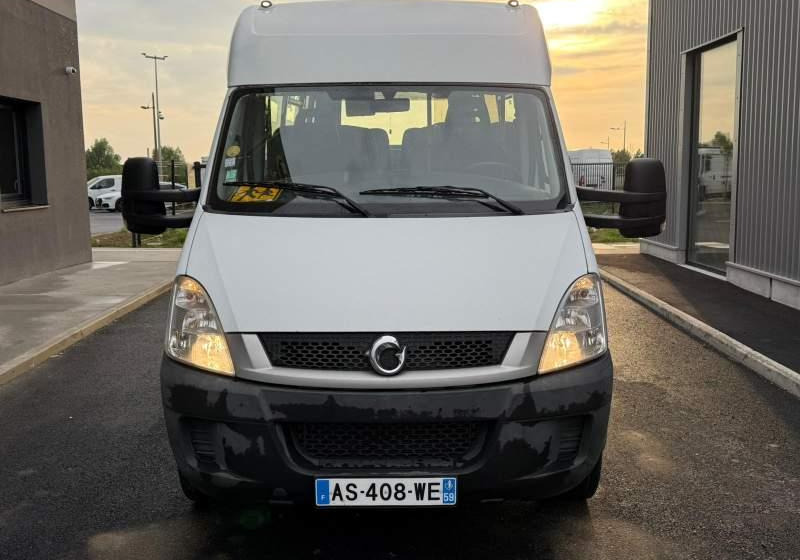 Iveco Daily DURISOTTI / 28miejsc - Prímestský autobus: obrázok 2 Iveco Daily DURISOTTI / 28miejsc - Prímestský autobus: obrázok 2