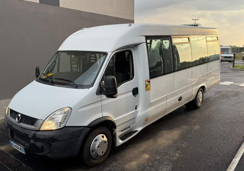 Iveco Daily DURISOTTI / 28miejsc - Prímestský autobus: obrázok 1 Iveco Daily DURISOTTI / 28miejsc - Prímestský autobus: obrázok 1