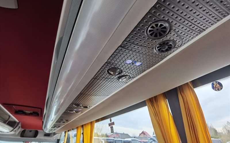Prímestský autobus Iveco Indcar Mago 33 *klima*: obrázok 30