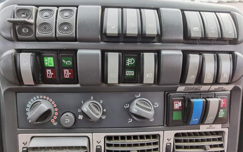 Prímestský autobus Iveco Indcar Mago 33 *klima*: obrázok 48