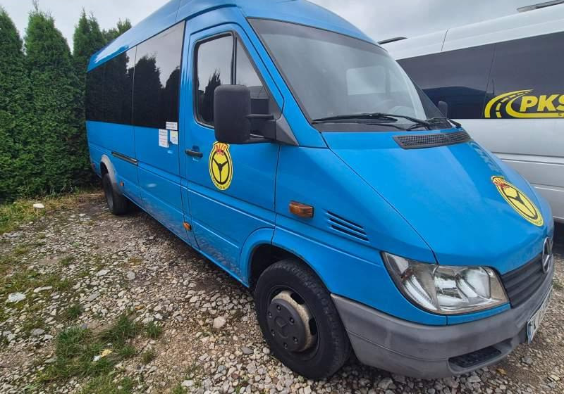 Mercedes-Benz Sprinter 413 CDI 20+6 - Prímestský autobus: obrázok 1 Mercedes-Benz Sprinter 413 CDI 20+6 - Prímestský autobus: obrázok 1