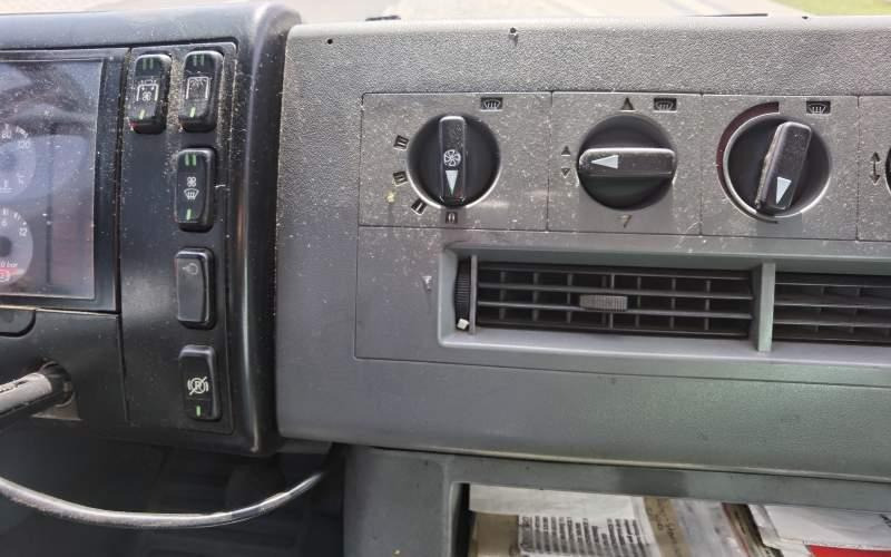 Prímestský autobus Mercedes-Benz Vario 814D 38+14: obrázok 9